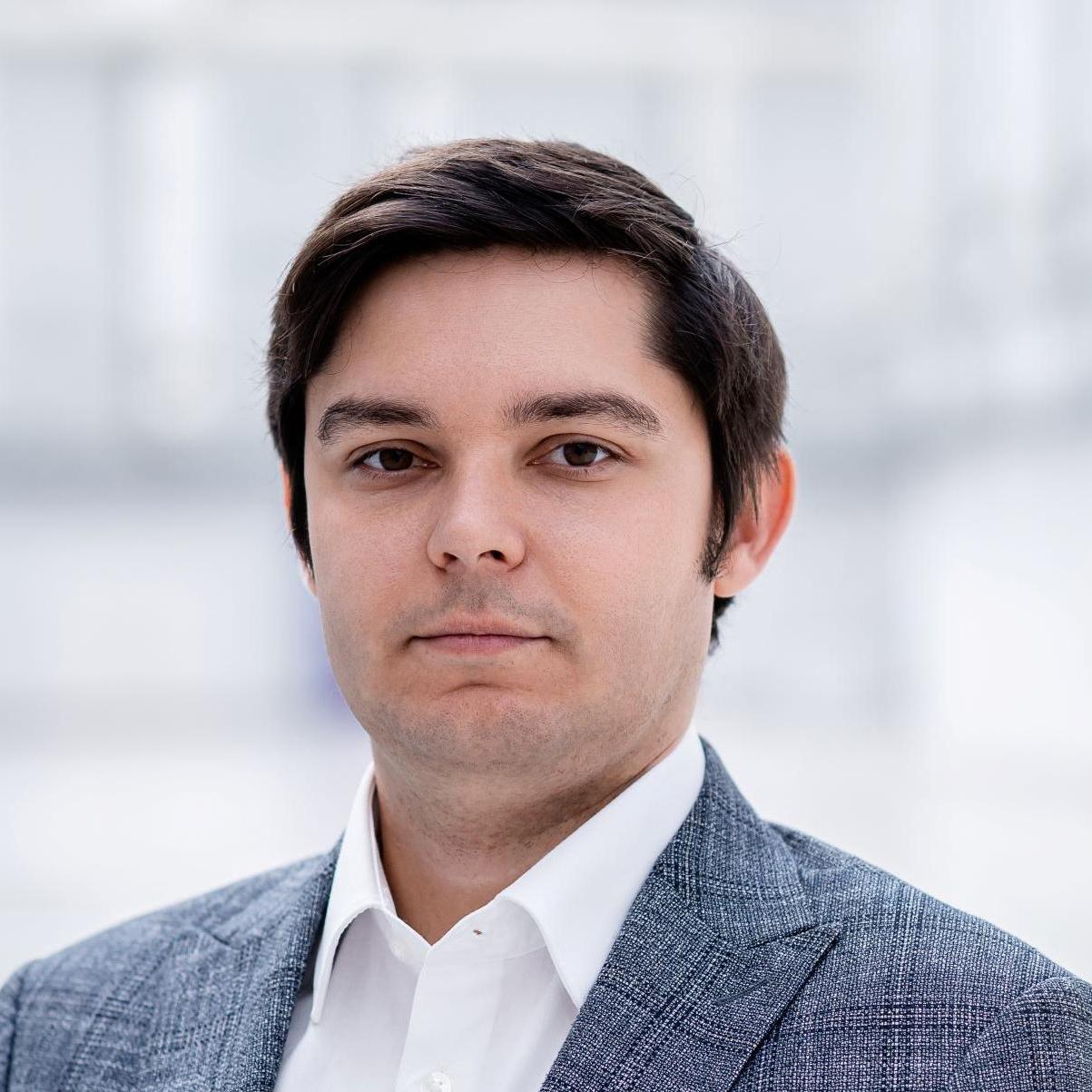 Дмитрий Александрович Ляхманов