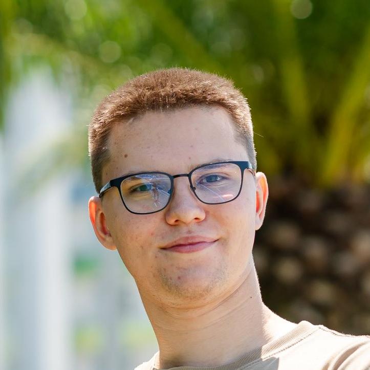 Владимир Мохов