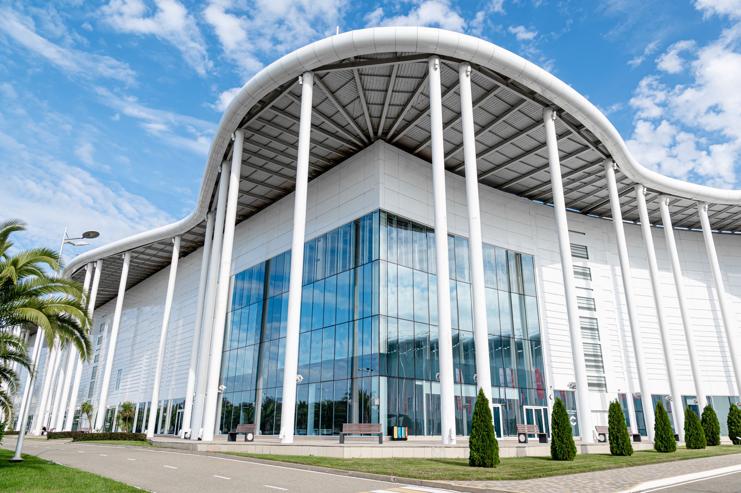 Университет приглашает абитуриентов на очные презентации образовательных программ