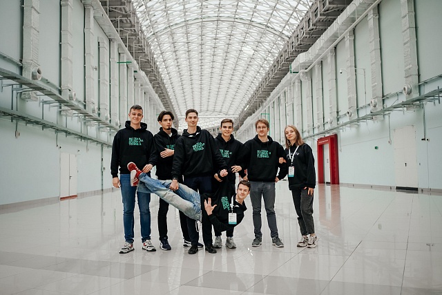 В Университете «Сириус» завершилась интенсивная школа по робототехнике при поддержке Росатома