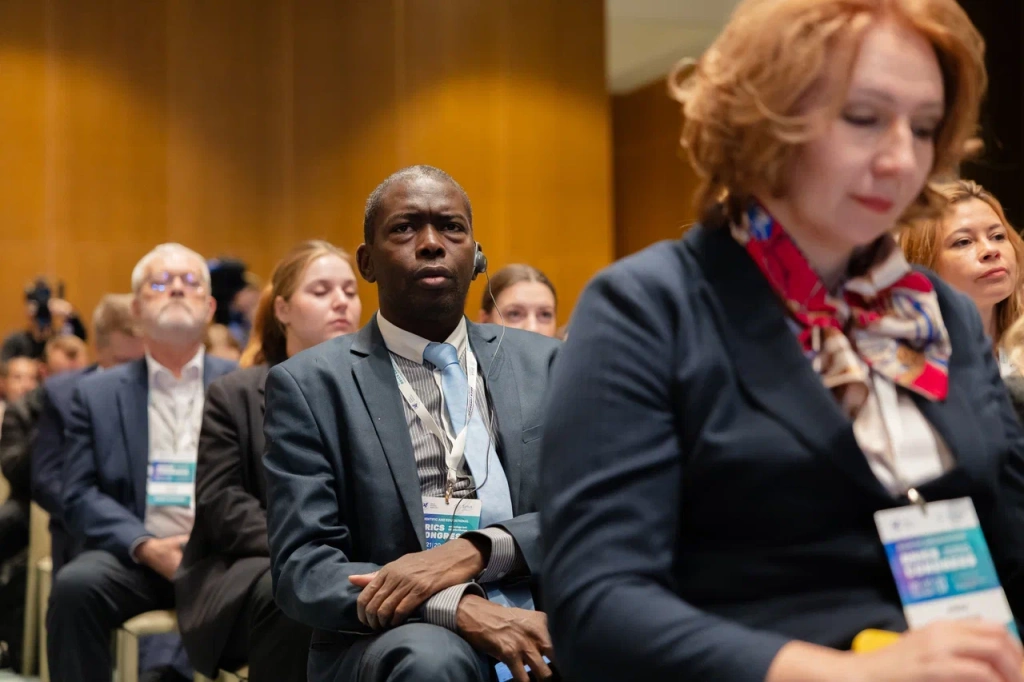 R6SL9324.jpg R6SL9324.jpg