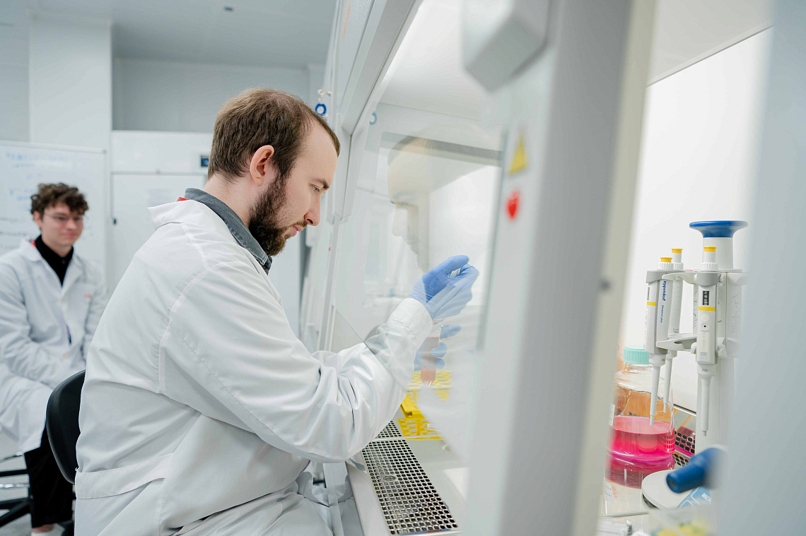 Учёные Университета «Сириус» разработали новый подход  для генной терапии наследственных заболеваний глаз